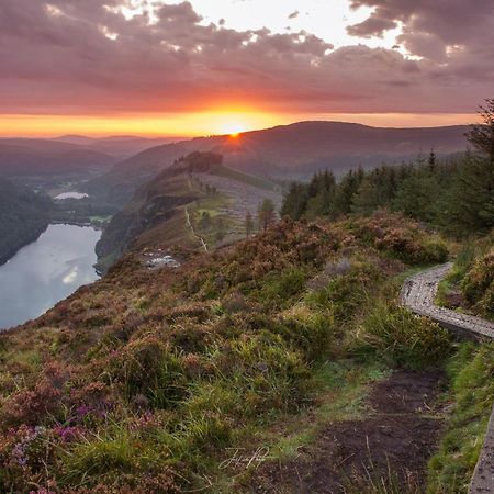 Glendalough International Youth Hostel Laragh Kültér fotó