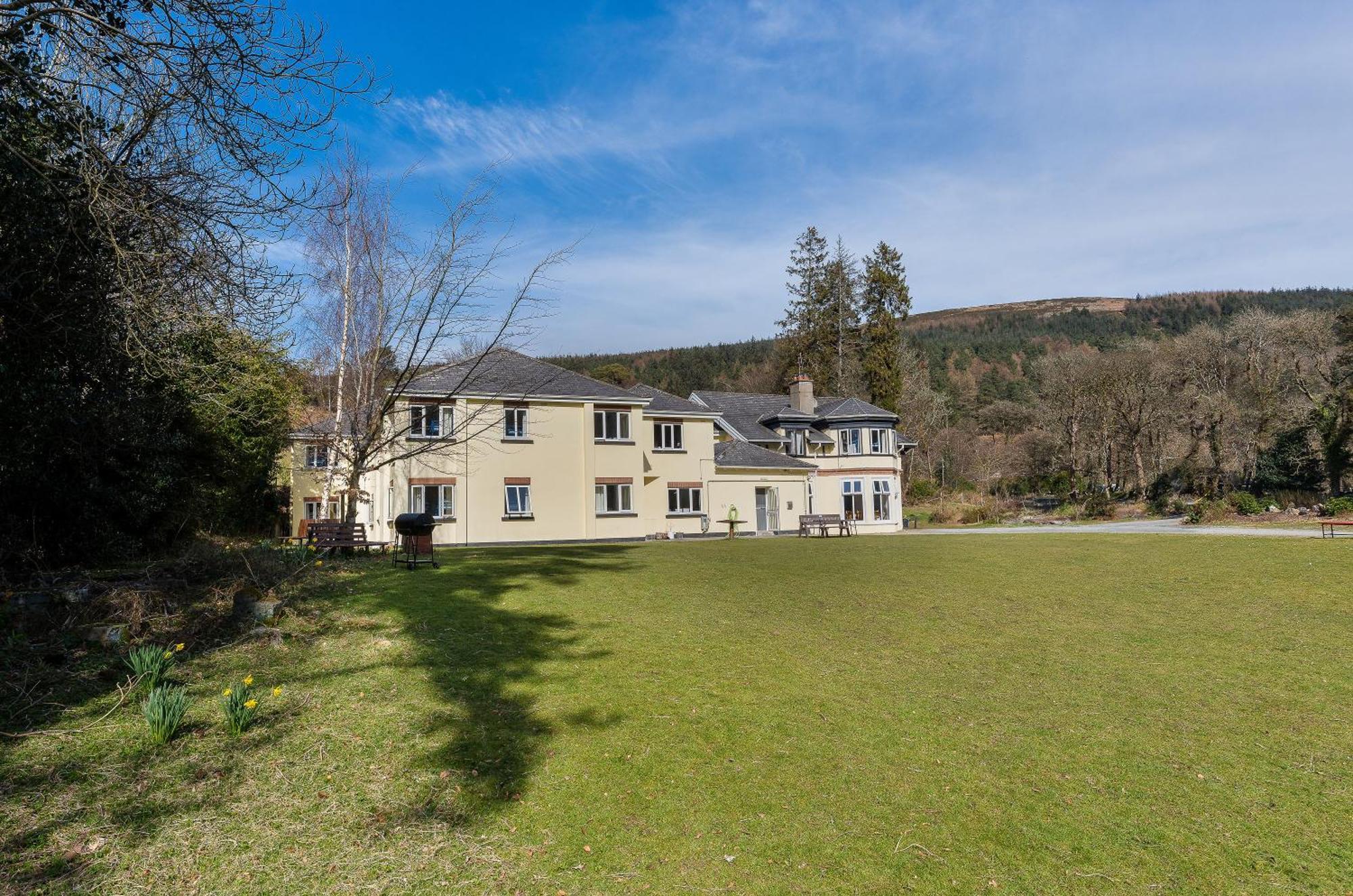 Glendalough International Youth Hostel Laragh Kültér fotó